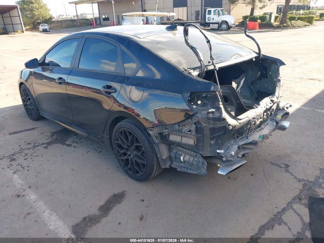 KIA FORTE GT 2022 3KPF44AC3NE477535 Image 3