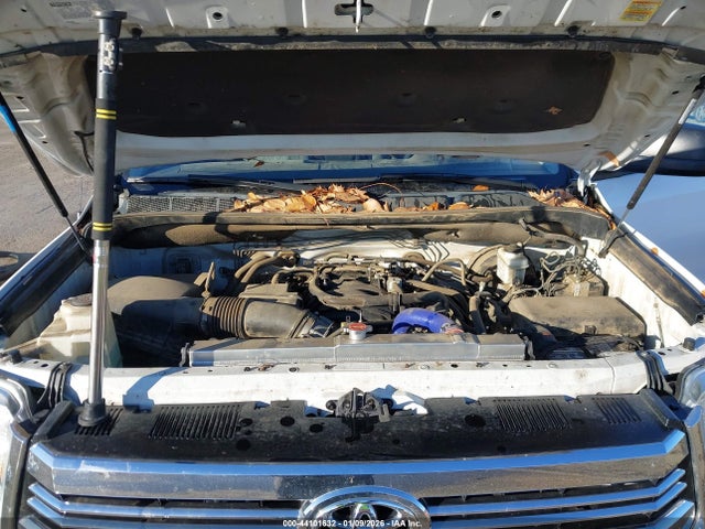 5TFDY5F15GX512426 Toyota Tundra Sr5 5.7l V8