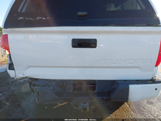 5TFDY5F15GX512426 Toyota Tundra Sr5 5.7l V8