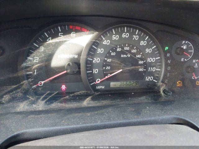 2005 Toyota Tundra Sr5 V8 მანქანა იყიდება აუქციონზე, vin: 5TBRT34145S471732, აუქციონის ნომერი: 44101671