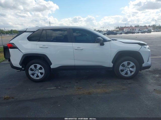 2024 Toyota Rav4 Le მანქანა იყიდება აუქციონზე, vin: 2T3H1RFV7RC301933, აუქციონის ნომერი: 44101722