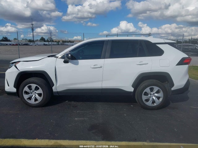 2024 Toyota Rav4 Le მანქანა იყიდება აუქციონზე, vin: 2T3H1RFV7RC301933, აუქციონის ნომერი: 44101722