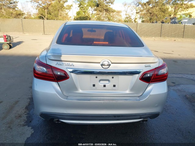 1N4AL3AP6HN303538 Nissan Altima 2.5 Sr