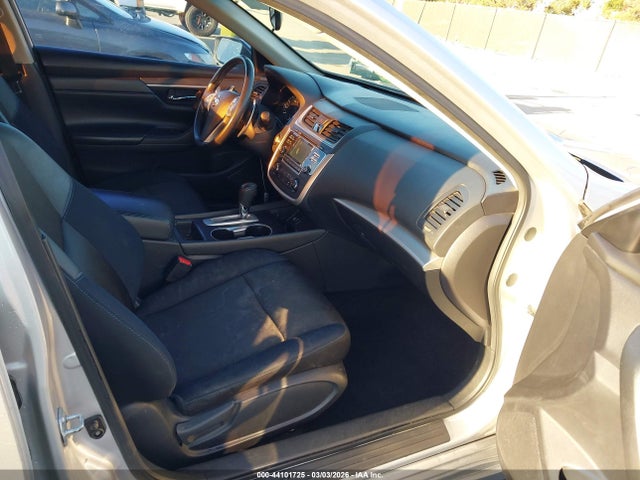 1N4AL3AP6HN303538 Nissan Altima 2.5 Sr
