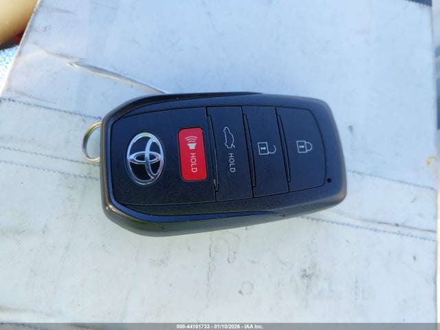 JTDBCMFE4T3114211 Toyota Corolla Hybrid Hybrid Le