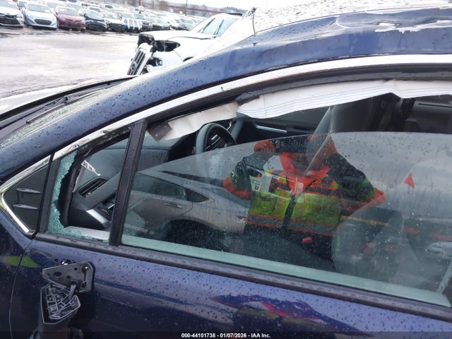 5TDKSKFC1NS045744 Toyota SIENNA LE