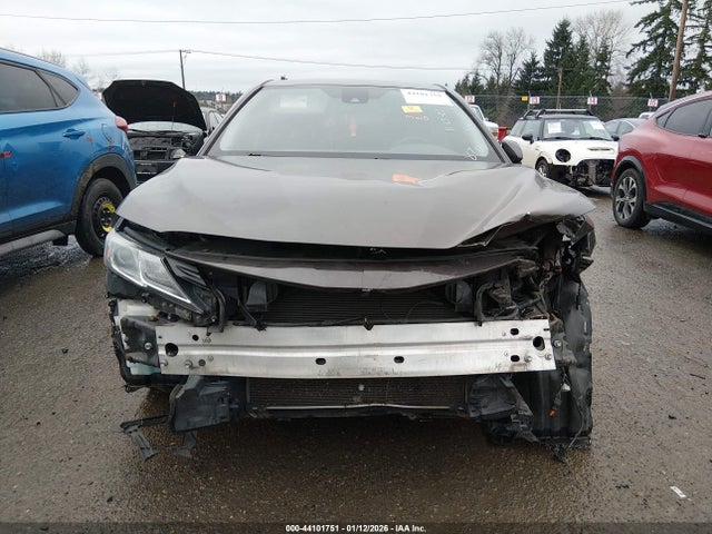 4T1B11HK1JU608701 Toyota CAMRY LE