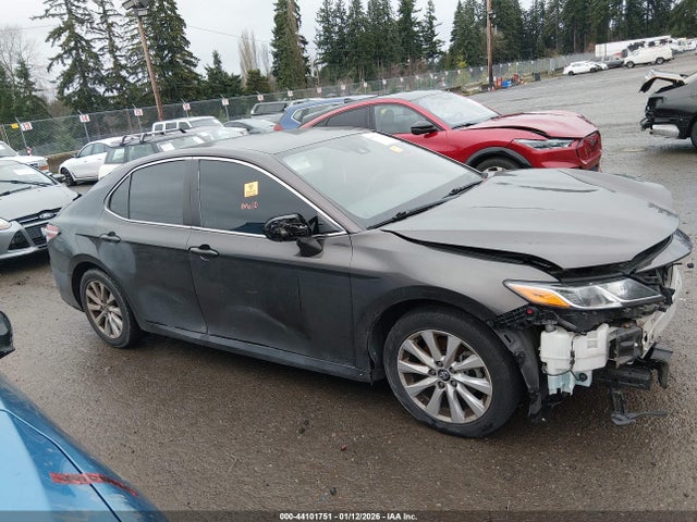 4T1B11HK1JU608701 Toyota CAMRY LE
