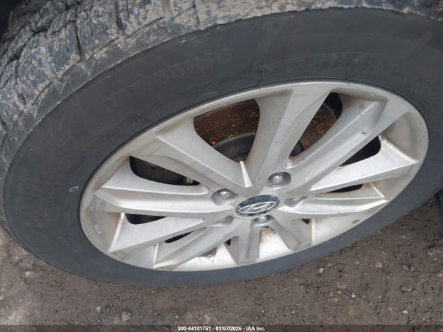 KMHDH4AE1EU201672 Hyundai ELANTRA SE