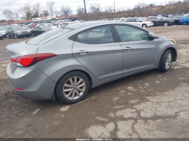 KMHDH4AE1EU201672 Hyundai ELANTRA SE