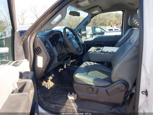 Ford F-450 Chassis Xl 2014 1FDUF4GT7EEA88834 Image 6