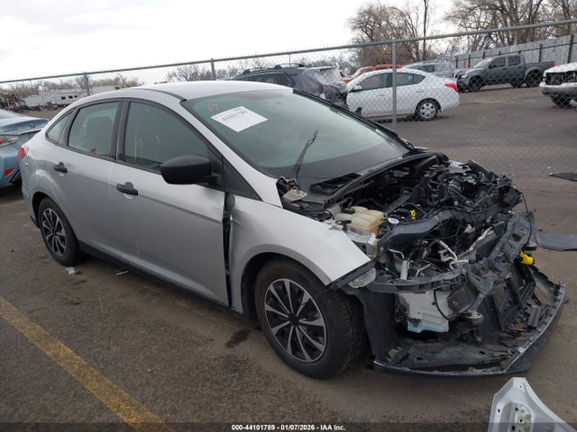 Ford FOCUS S 2016 1FADP3E27GL397648 Image 1