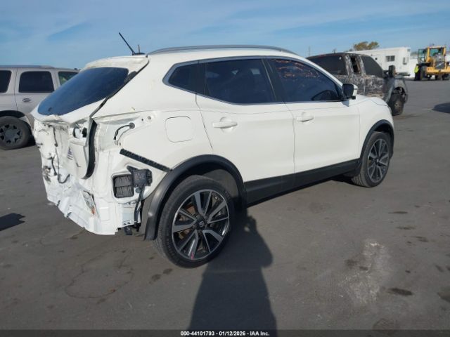 2017 NISSAN ROGUE SPORT JN1BJ1CP4HW026035 Photo 3