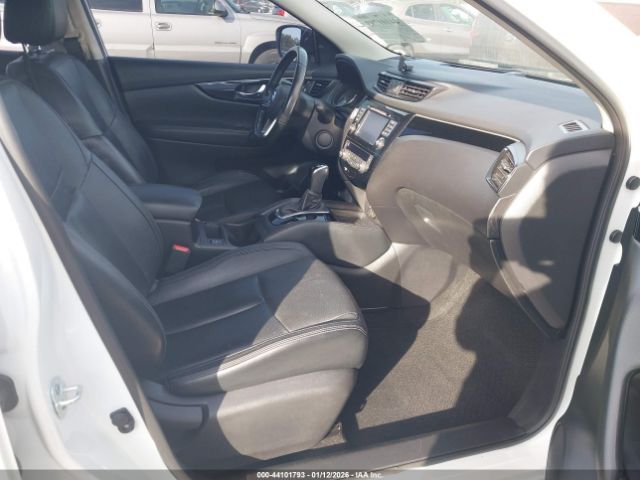 2017 NISSAN ROGUE SPORT JN1BJ1CP4HW026035 Photo 4