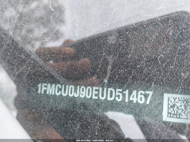 44101830 :رقم المزاد ، 1FMCU0J90EUD51467 vin ، 2014 Ford Escape Titanium مزاد بيع