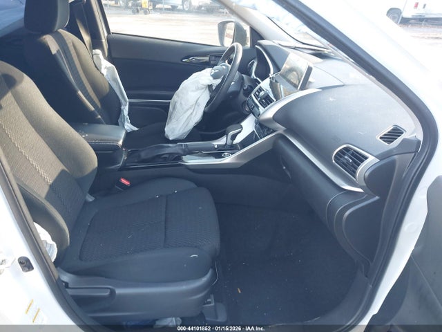 2019 MITSUBISHI ECLIPSE CROSS JA4AT4AA1KZ009244 Photo 4