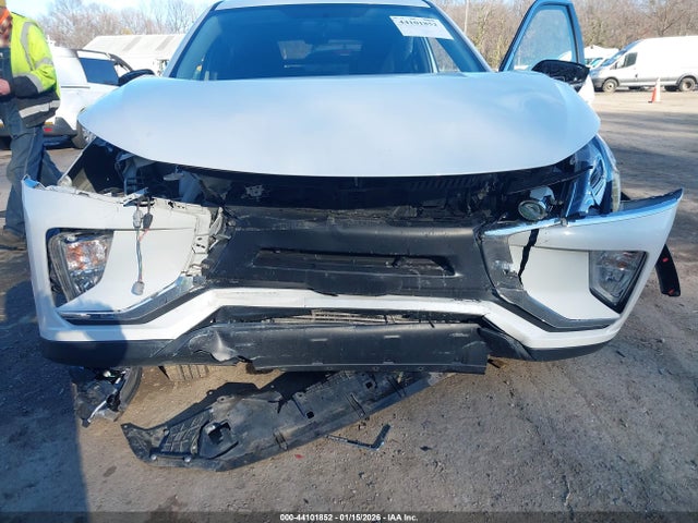 2019 MITSUBISHI ECLIPSE CROSS JA4AT4AA1KZ009244 Photo 5