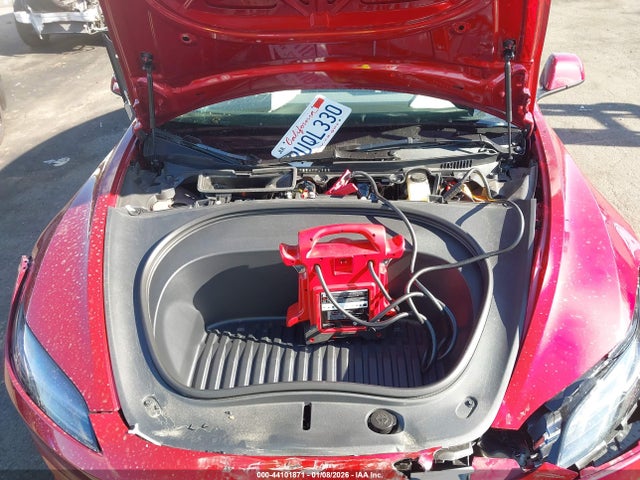 2025 TESLA MODEL 3 5YJ3E1EA5SF053092 Photo 9