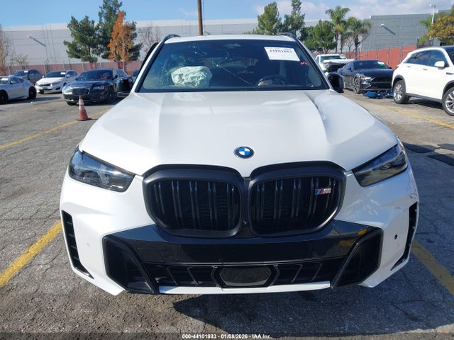 BMW X5 M60i 2025 5UX33EU02S9Y01313 Image 13