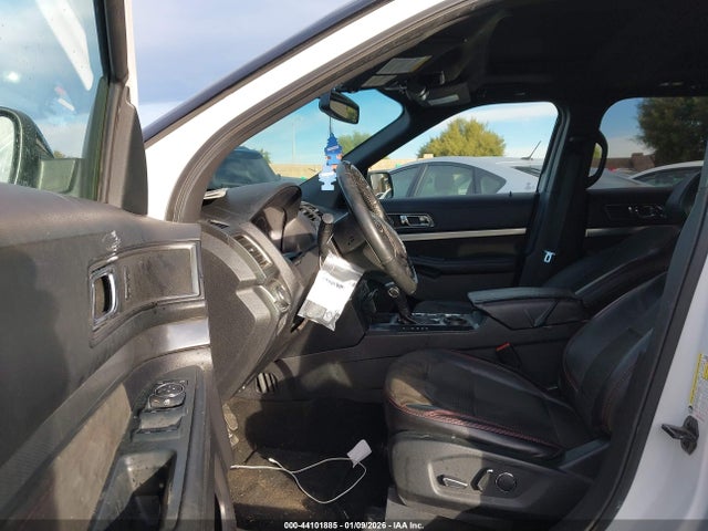 1FM5K7D88JGC73054 Ford EXPLORER XLT