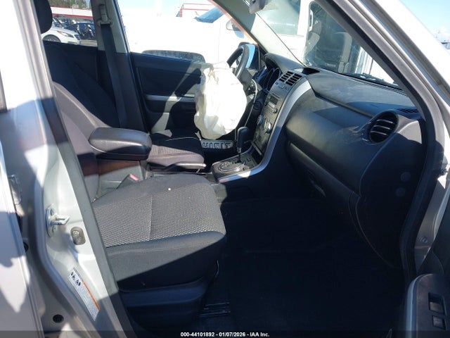 2008 SUZUKI GRAND VITARA JS3TE944084100637 Photo 4