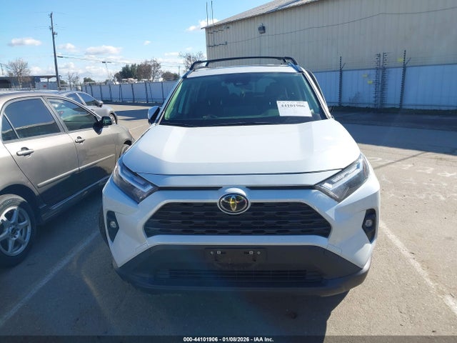 Toyota Rav4 Xle Premium 2024 JTMA1RFVXRJ042353 Image 12