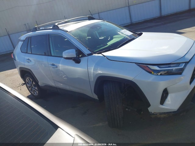 Toyota Rav4 Xle Premium 2024 JTMA1RFVXRJ042353 Image 13