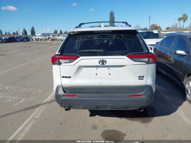 Toyota Rav4 Xle Premium 2024 JTMA1RFVXRJ042353 Image 16