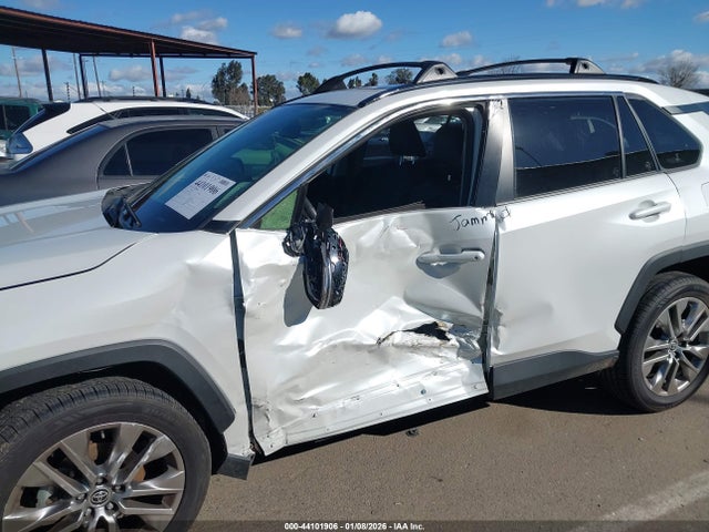 Toyota Rav4 Xle Premium 2024 JTMA1RFVXRJ042353 Image 19