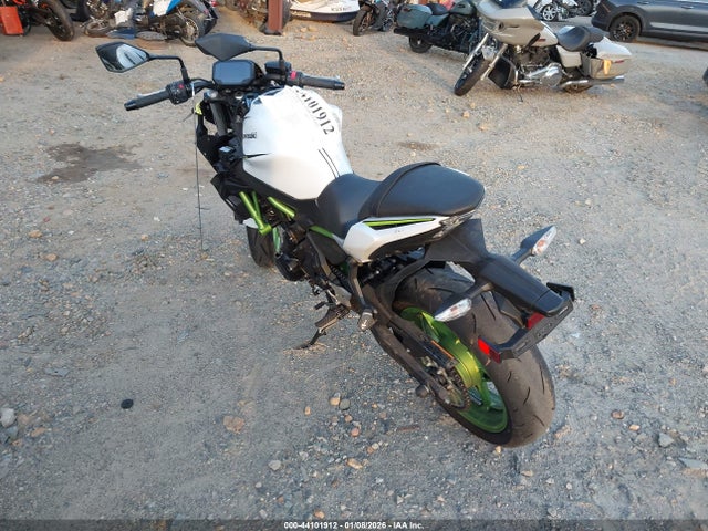 Kawasaki Er650 K 2021 ML5EREK17MDA47536 Image 3