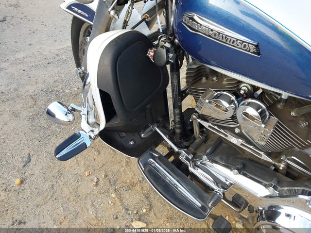 Harley-Davidson Flhtcutg Tri Glide Ultra 2015 1HD1MAL14FB854181 Image 14