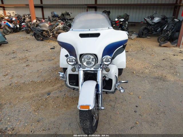2015 HARLEY-DAVIDSON FLHTCUTG 1HD1MAL14FB854181 Photo 4