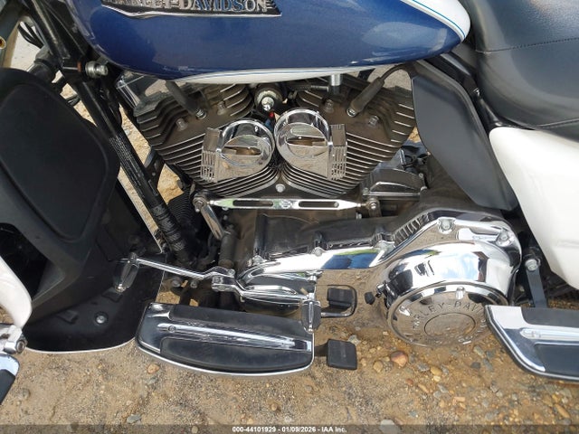 2015 HARLEY-DAVIDSON FLHTCUTG 1HD1MAL14FB854181 Photo 8