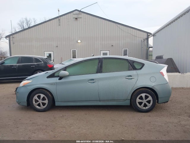 44101934 :رقم المزاد ، JTDKN3DU1D5618123 vin ، 2013 Toyota Prius Four مزاد بيع