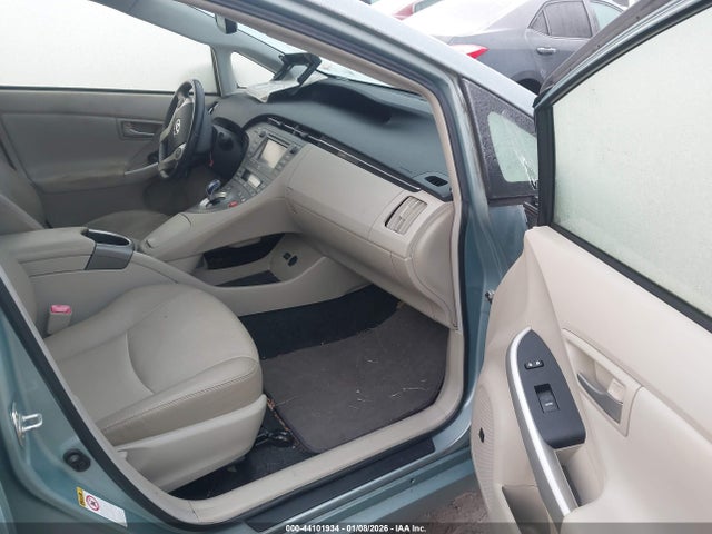 44101934 :رقم المزاد ، JTDKN3DU1D5618123 vin ، 2013 Toyota Prius Four مزاد بيع