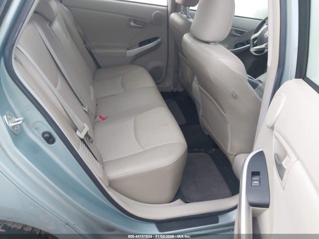 44101934 :رقم المزاد ، JTDKN3DU1D5618123 vin ، 2013 Toyota Prius Four مزاد بيع