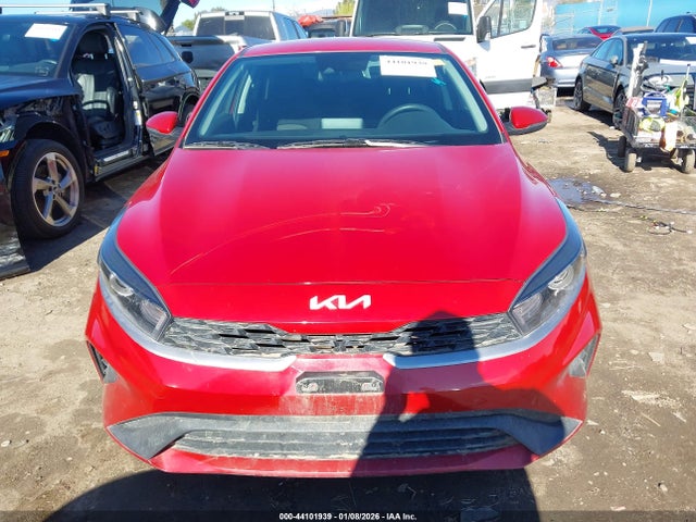 3KPF24ADXRE837565 KIA Forte Lxs