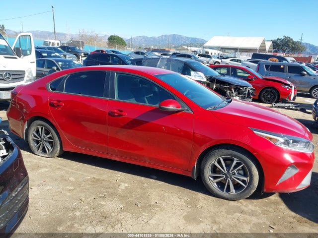 3KPF24ADXRE837565 KIA Forte Lxs