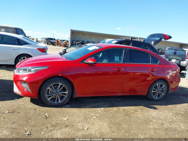 3KPF24ADXRE837565 KIA Forte Lxs