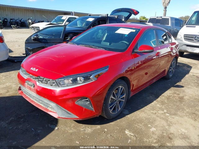 3KPF24ADXRE837565 KIA Forte Lxs