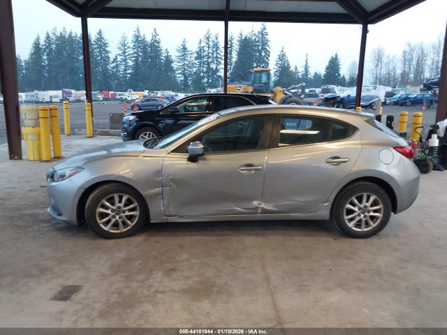 JM1BM1L79E1101146 Mazda Mazda3 I Touring