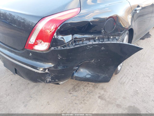 Aukcja sprzedaży 2011 Jaguar Xj Xjl, vin: SAJWA2GB8BLV13283, numer aukcji: 44101961