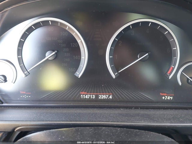 44101970 :رقم المزاد ، WBA5A5C53FD518626 vin ، 2015 Bmw 528i مزاد بيع