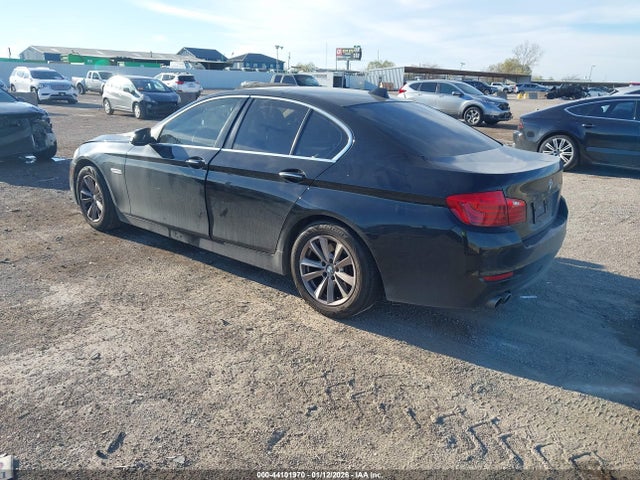 2015 BMW 528I WBA5A5C53FD518626 Photo 2