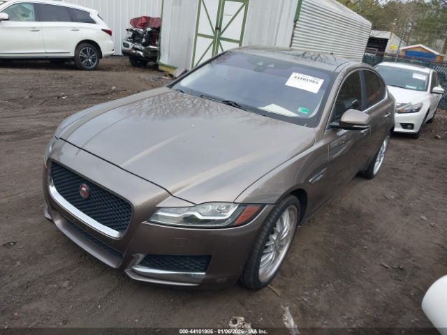 2016 JAGUAR XF SAJBK4BV6GCY20564 Photo 1