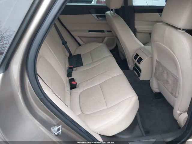 2016 JAGUAR XF SAJBK4BV6GCY20564 Photo 7