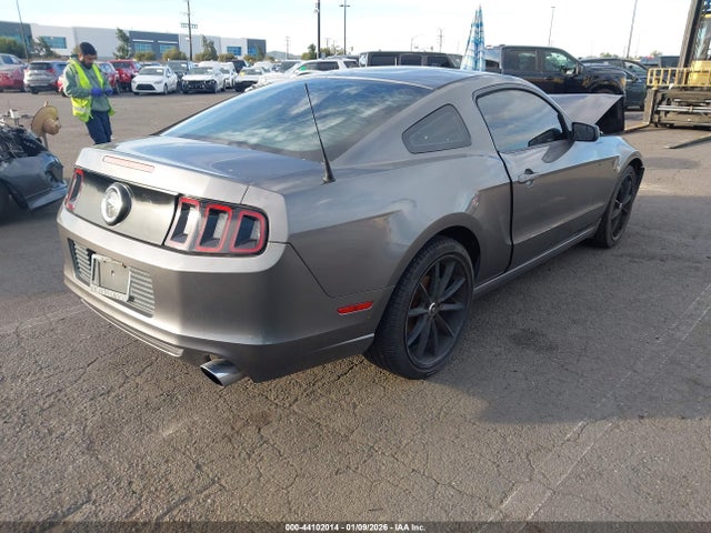 Ford Mustang V6 2014 1ZVBP8AM4E5263328 Image 4