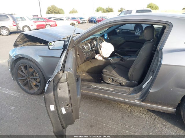 Ford Mustang V6 2014 1ZVBP8AM4E5263328 Image 5
