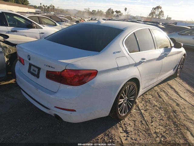WBAJA9C52JB250596 BMW 530e Iperformance