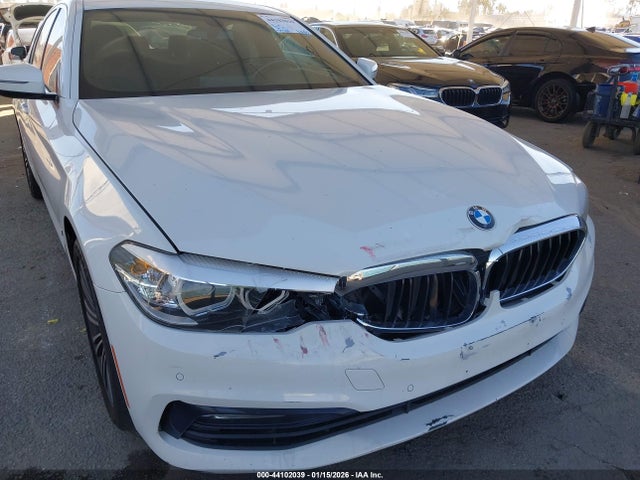WBAJA9C52JB250596 BMW 530e Iperformance